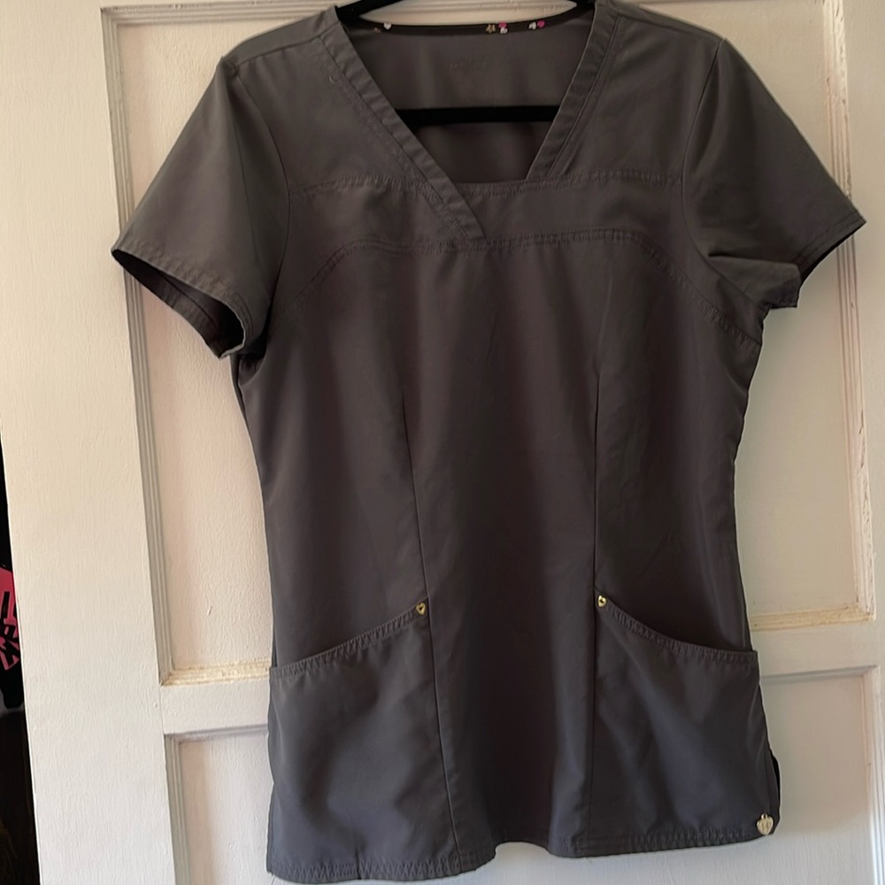 Women’s Heart & Soul Gray Scrub Top M
